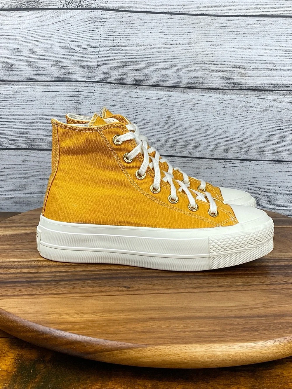 Converse Chuck Taylor All Star Platform High Sunflower Gold Shoe Womens Size 5.5